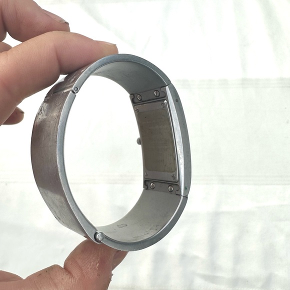 Gucci Watch, vintage Silver Stainless Steel 2400L Dial Bangle - Picture 3 of 4